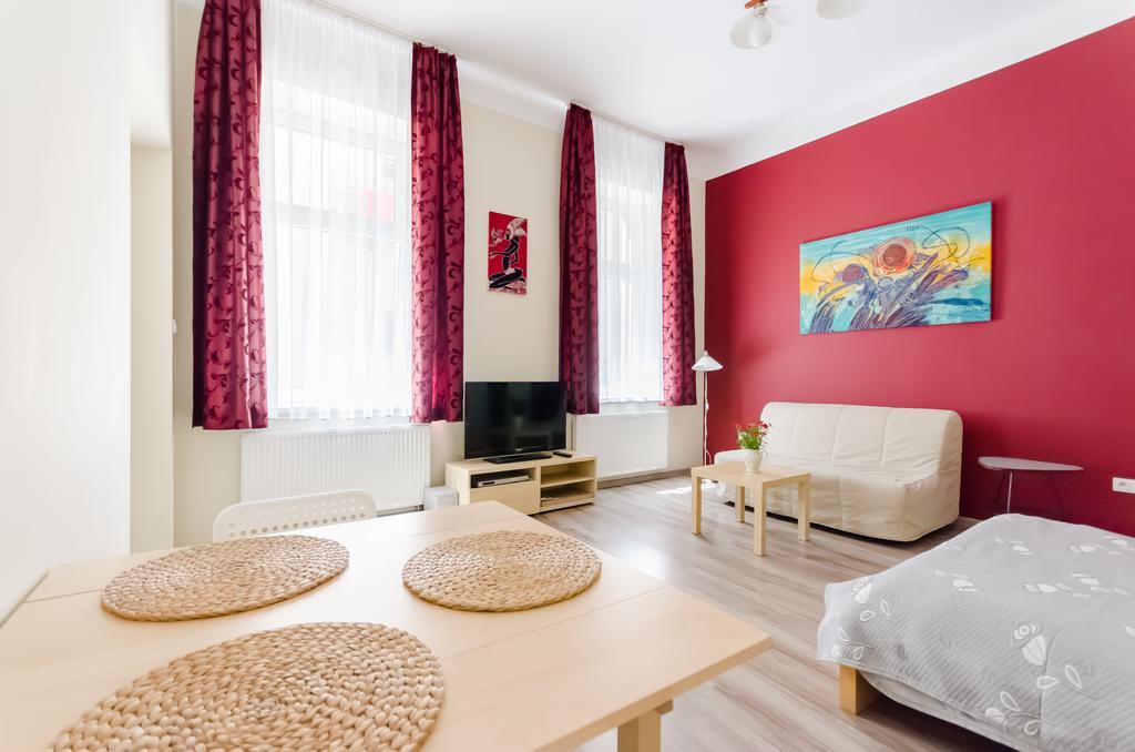 Fantasia Apartments Краків Екстер'єр фото